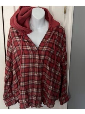 American Eagle Ladies Hooded Flannel!
